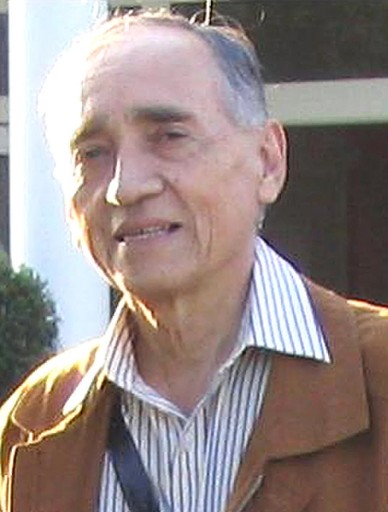 Porträt von Oscar Bazán (1936–2005) – Gedenkseite