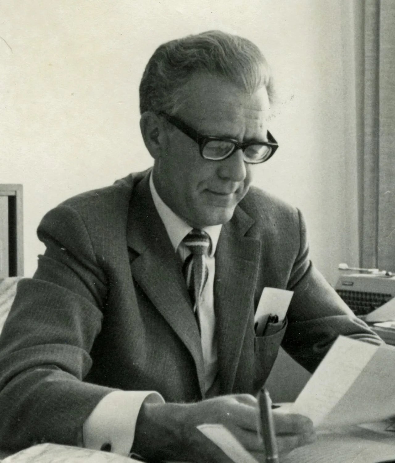Porträt von Hans Poppius (1917–1986) – Gedenkseite