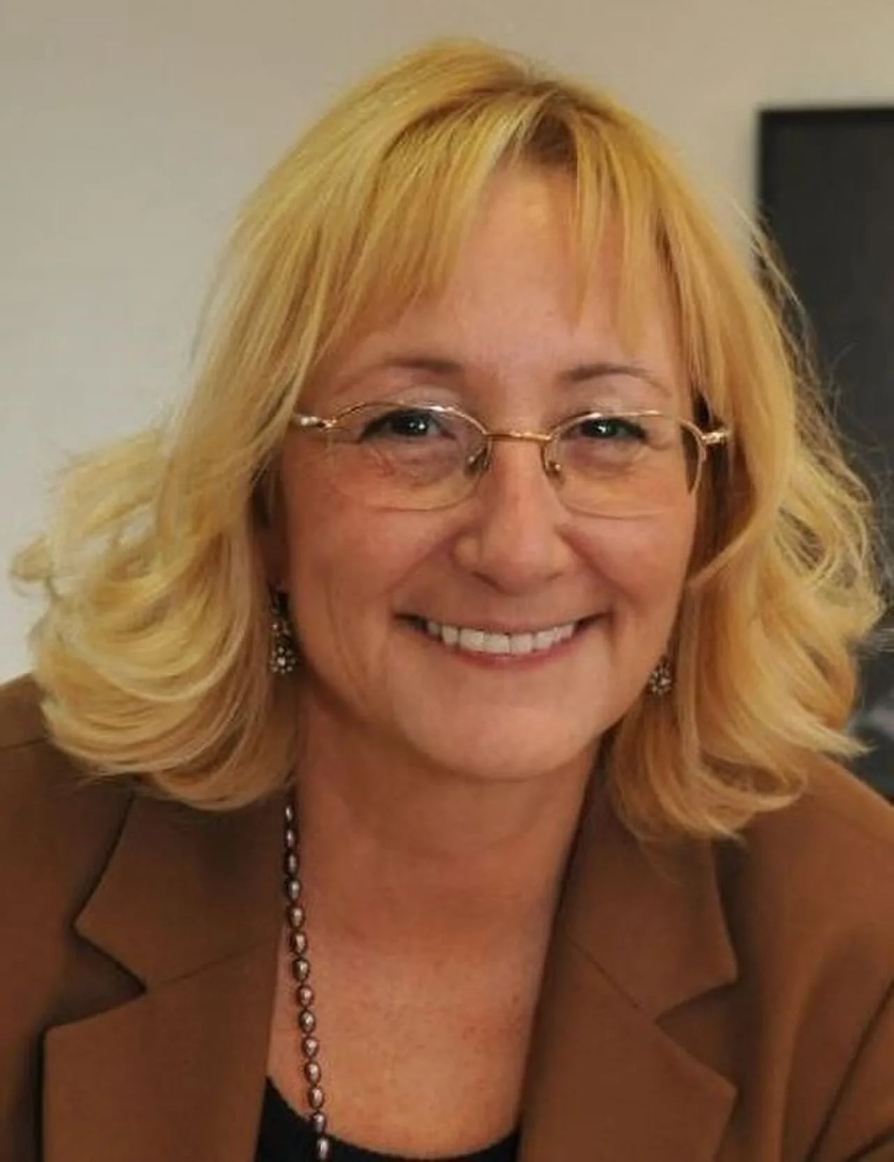 Portrait of Beril Dedeoğlu (1961–2019) – memorial page