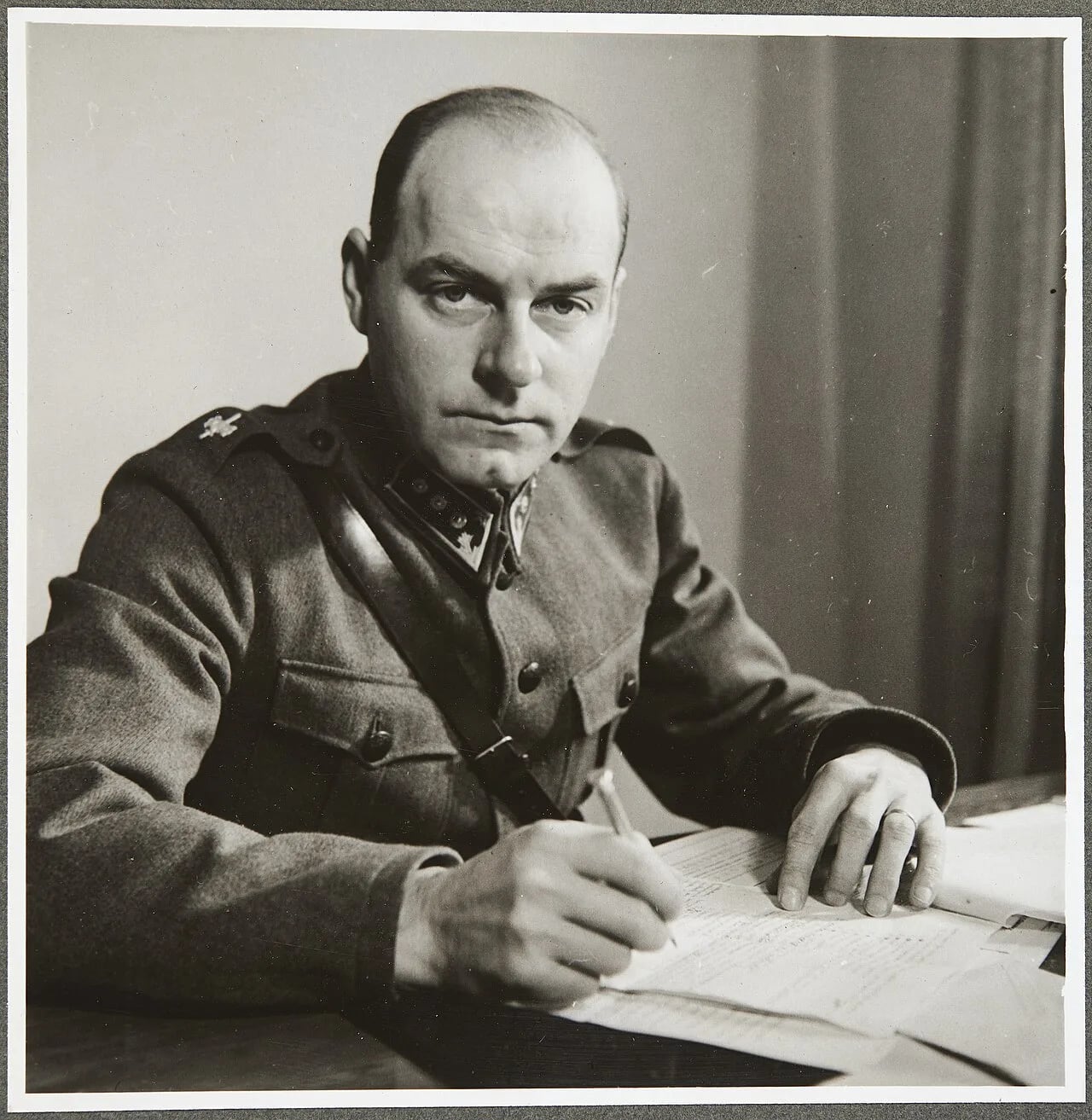 Porträt von L. A. Puntila (1907–1988) – Gedenkseite