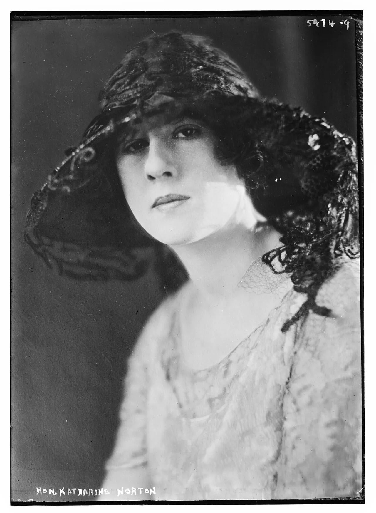Portrait of Katharine Edith Carlotta Norton (1883–1961) – memorial page