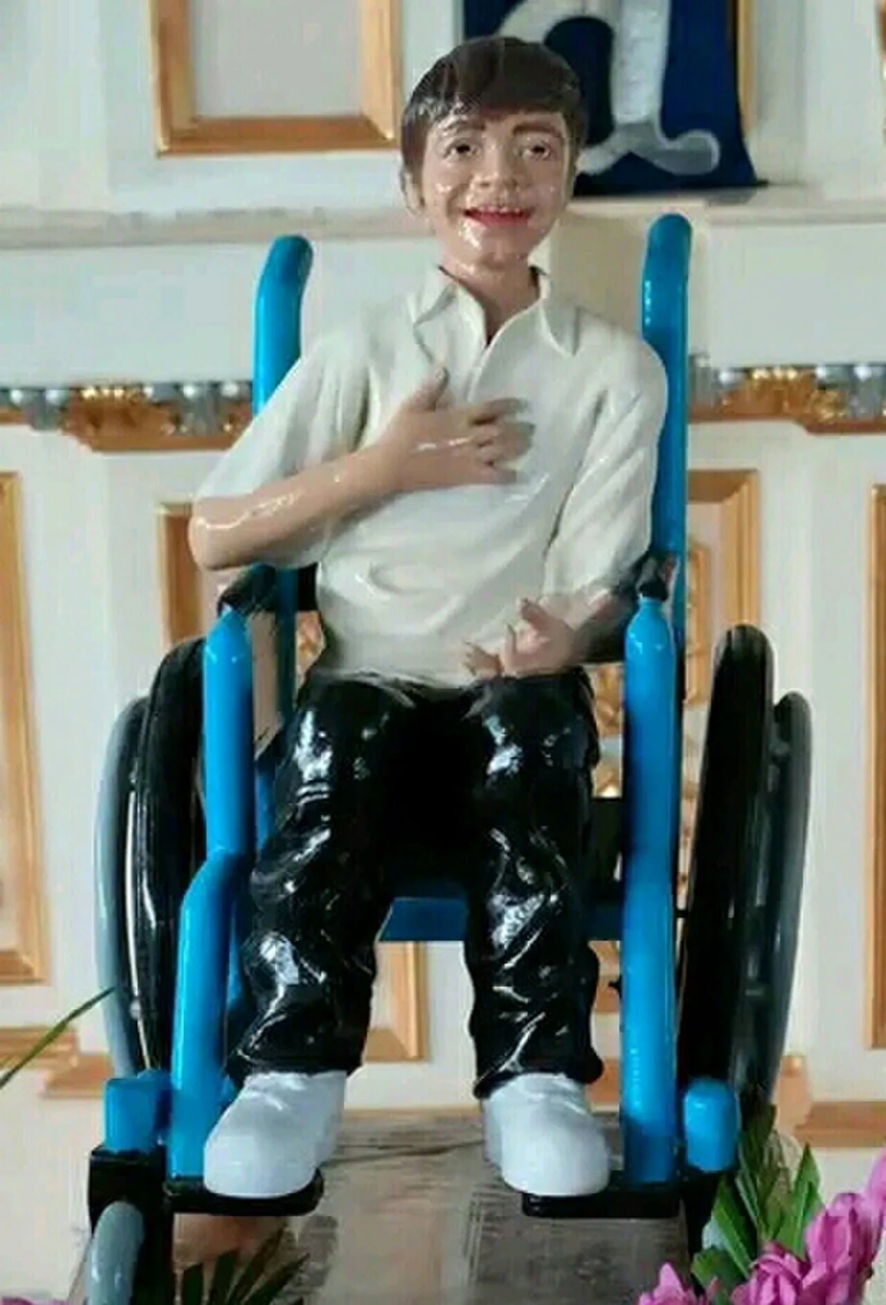 Portrait of Darwin Ramos (1994–2012) – memorial page
