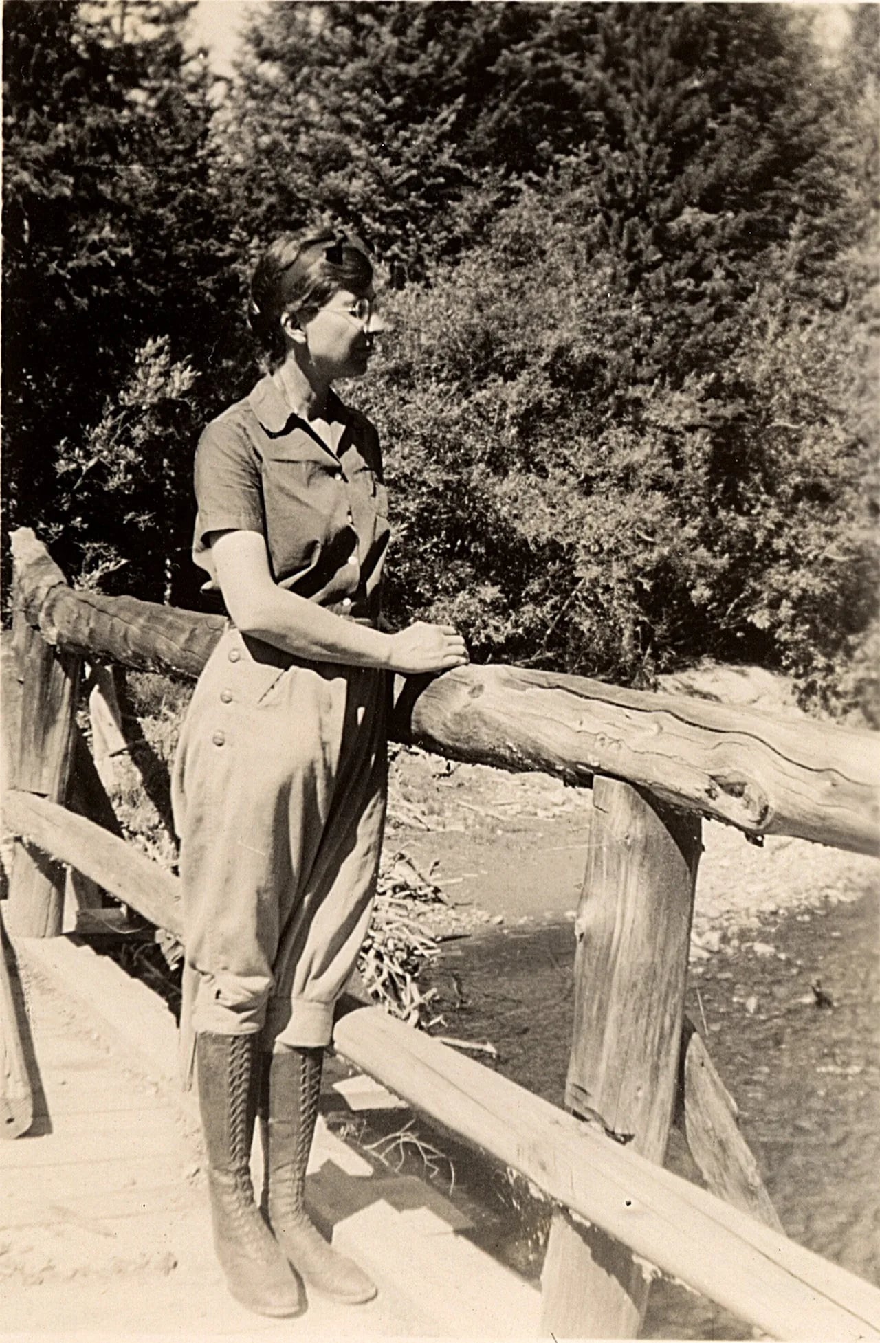Portrait of Isabel Bassett Wasson (1897–1994) – memorial page