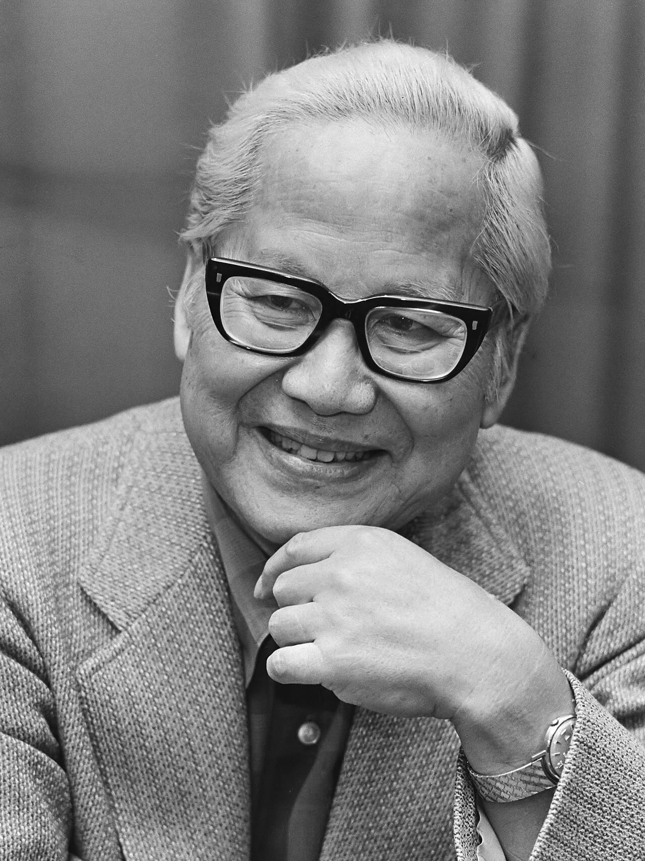Porträt von Keye Luke (1904–1991) – Gedenkseite