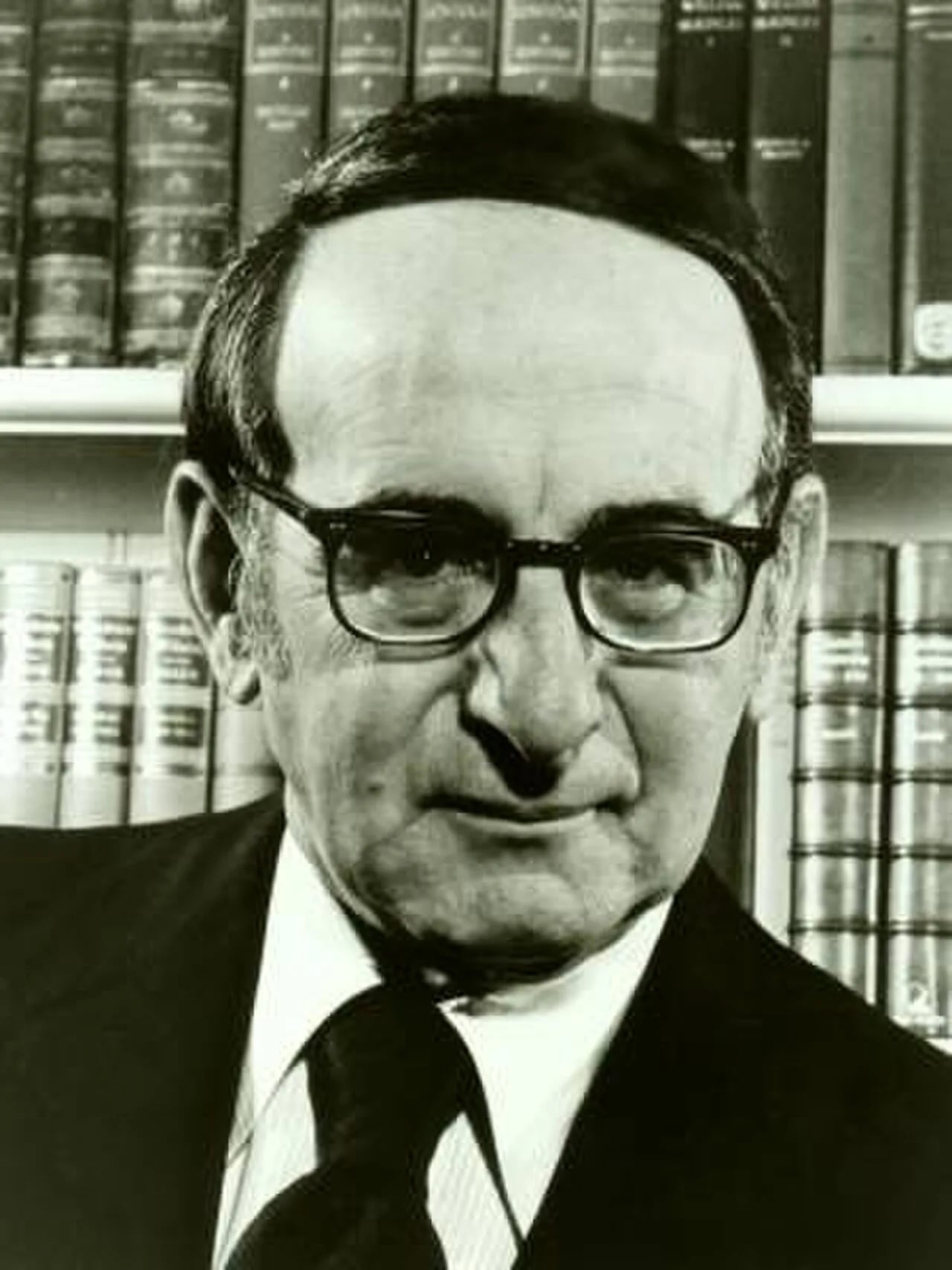 Portrait of John A. Scali (1918–1995) – memorial page