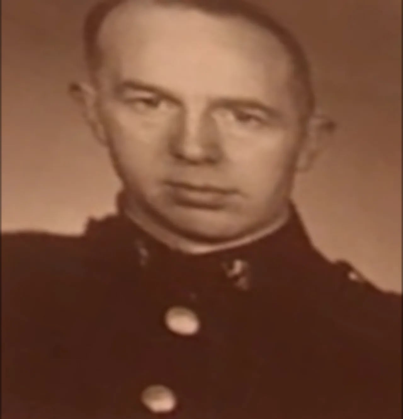 Portrait of Ivar Grande (1911–1944) – memorial page