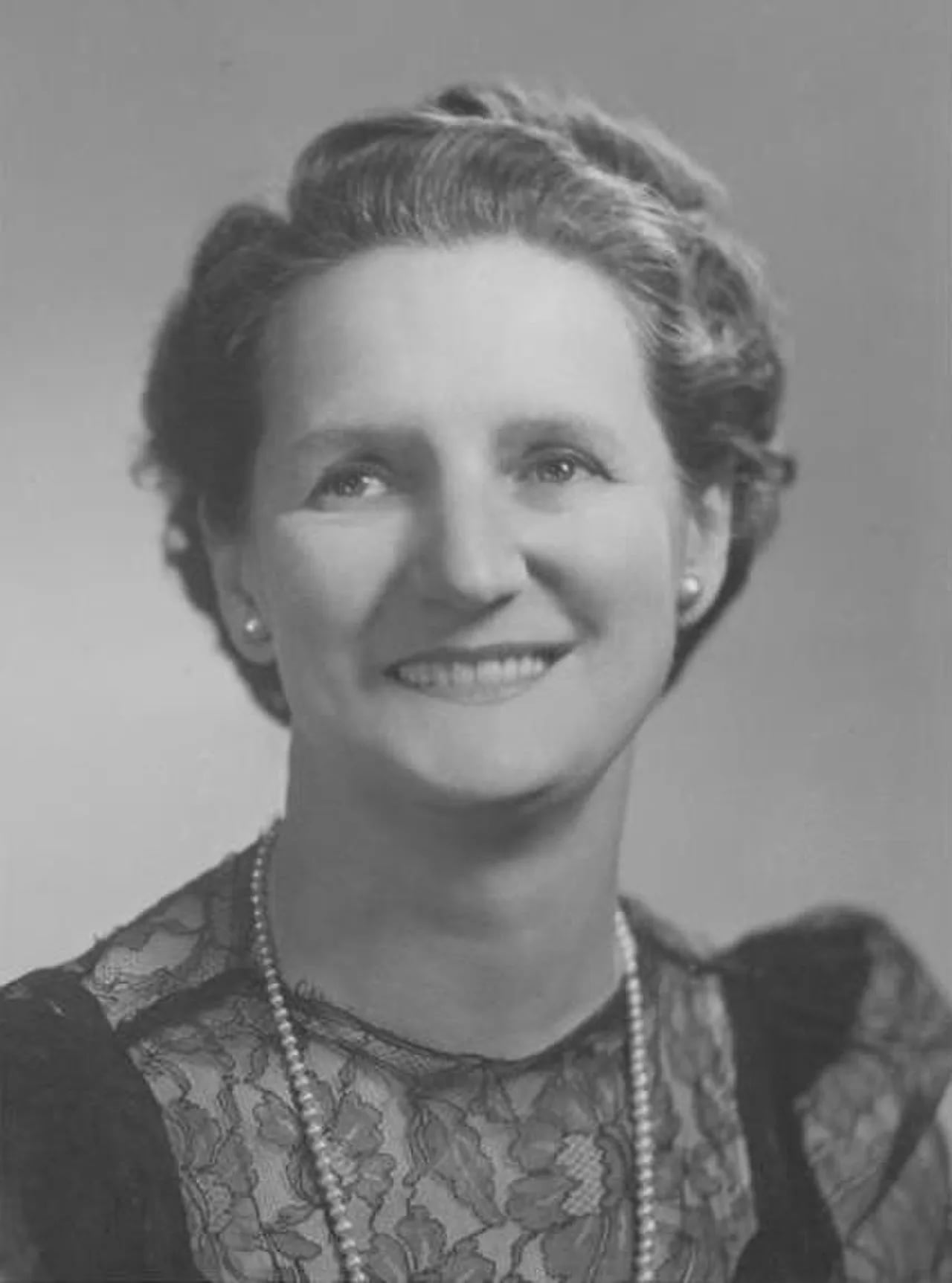 Porträt von Ivy Wedgwood (1896–1975) – Gedenkseite
