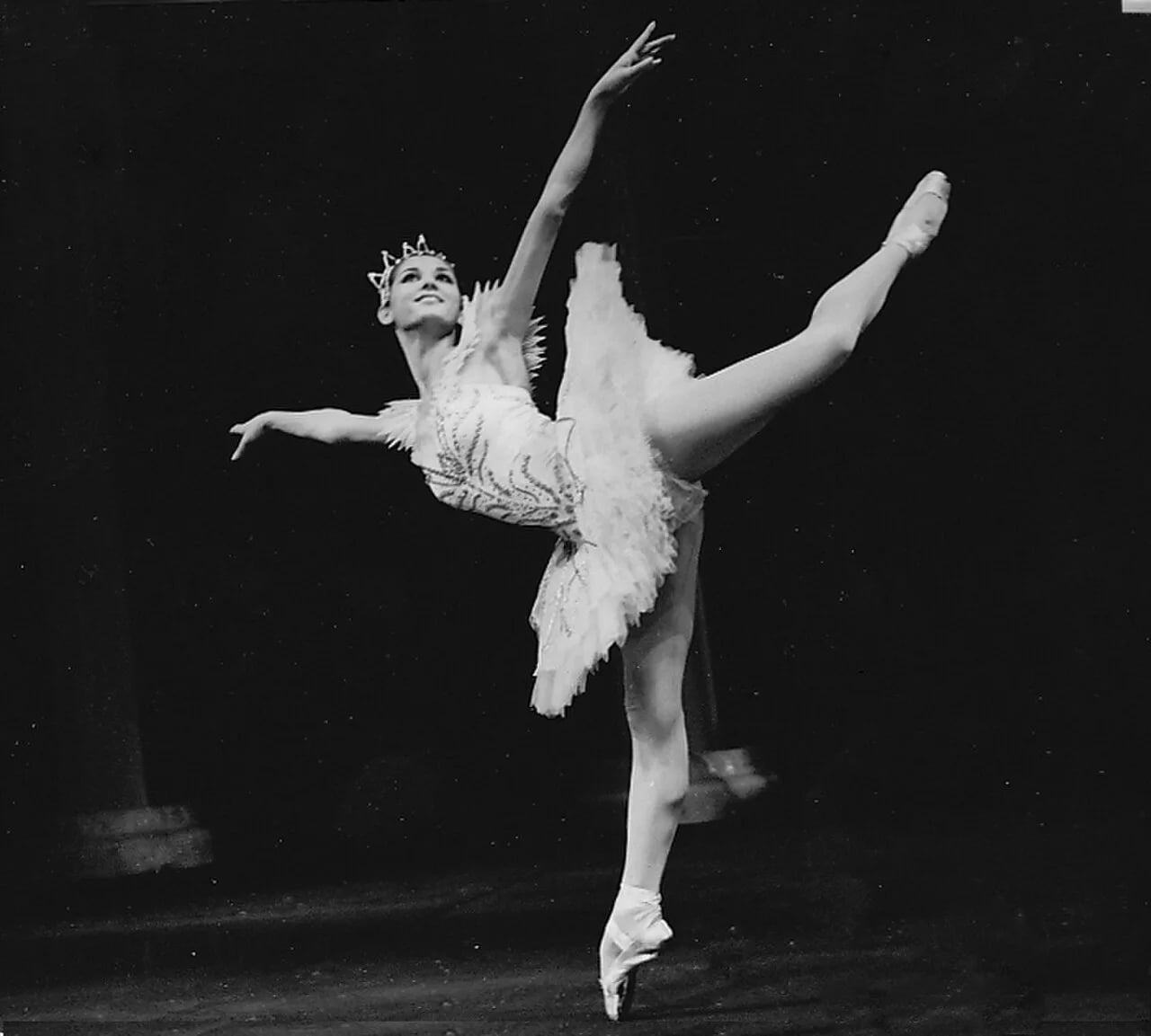 Portrait of Gülcan Tunççekiç (1942–1992) – memorial page