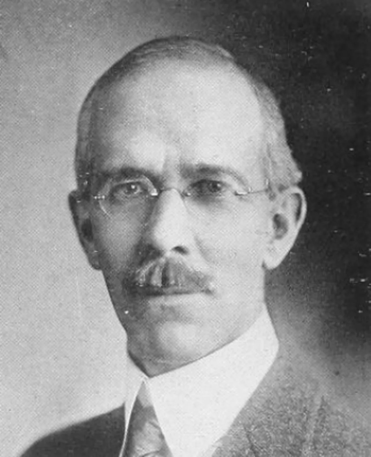 Portrait of J. Barry Mahool (1870–1935) – memorial page