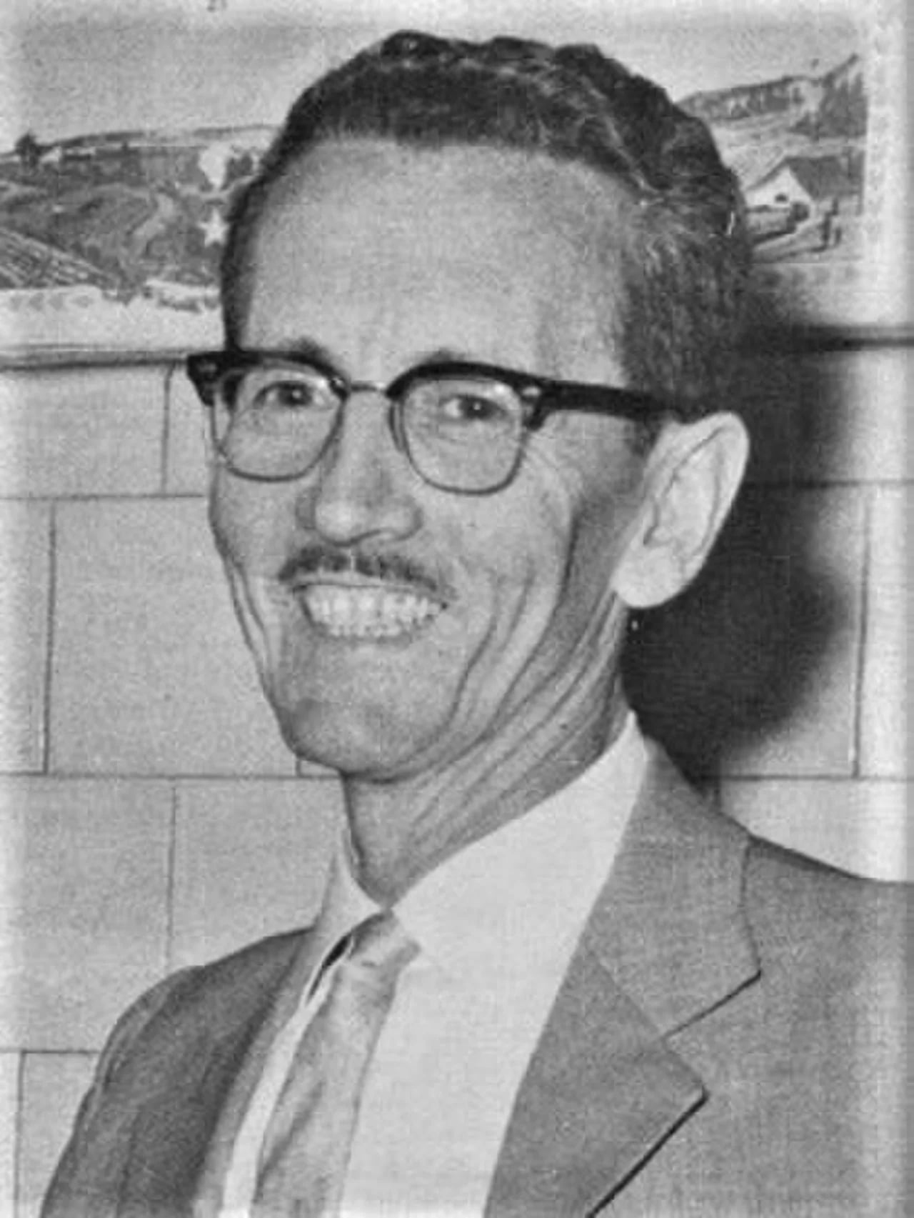 Porträt von Renán Fuentealba Moena (1917–2021) – Gedenkseite