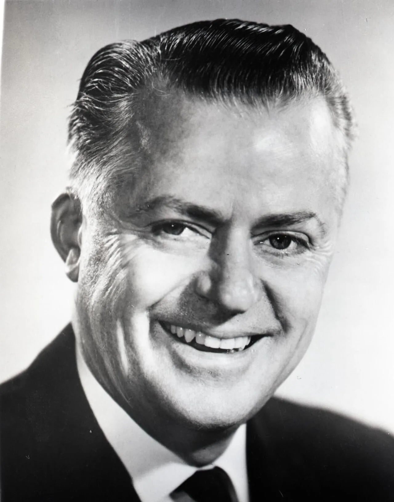 Portrait of Jack Crichton (1916–2007) – memorial page