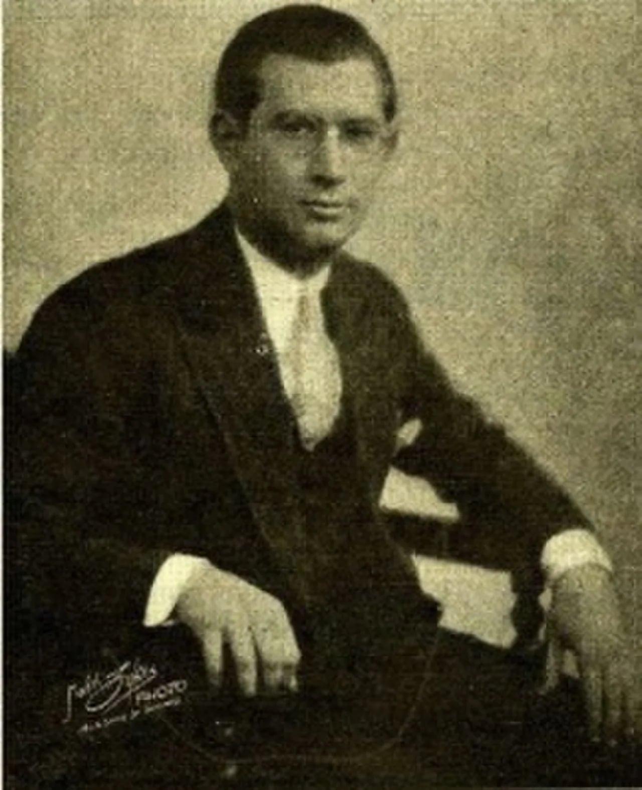 Porträt von Jack Kapp (1901–1949) – Gedenkseite