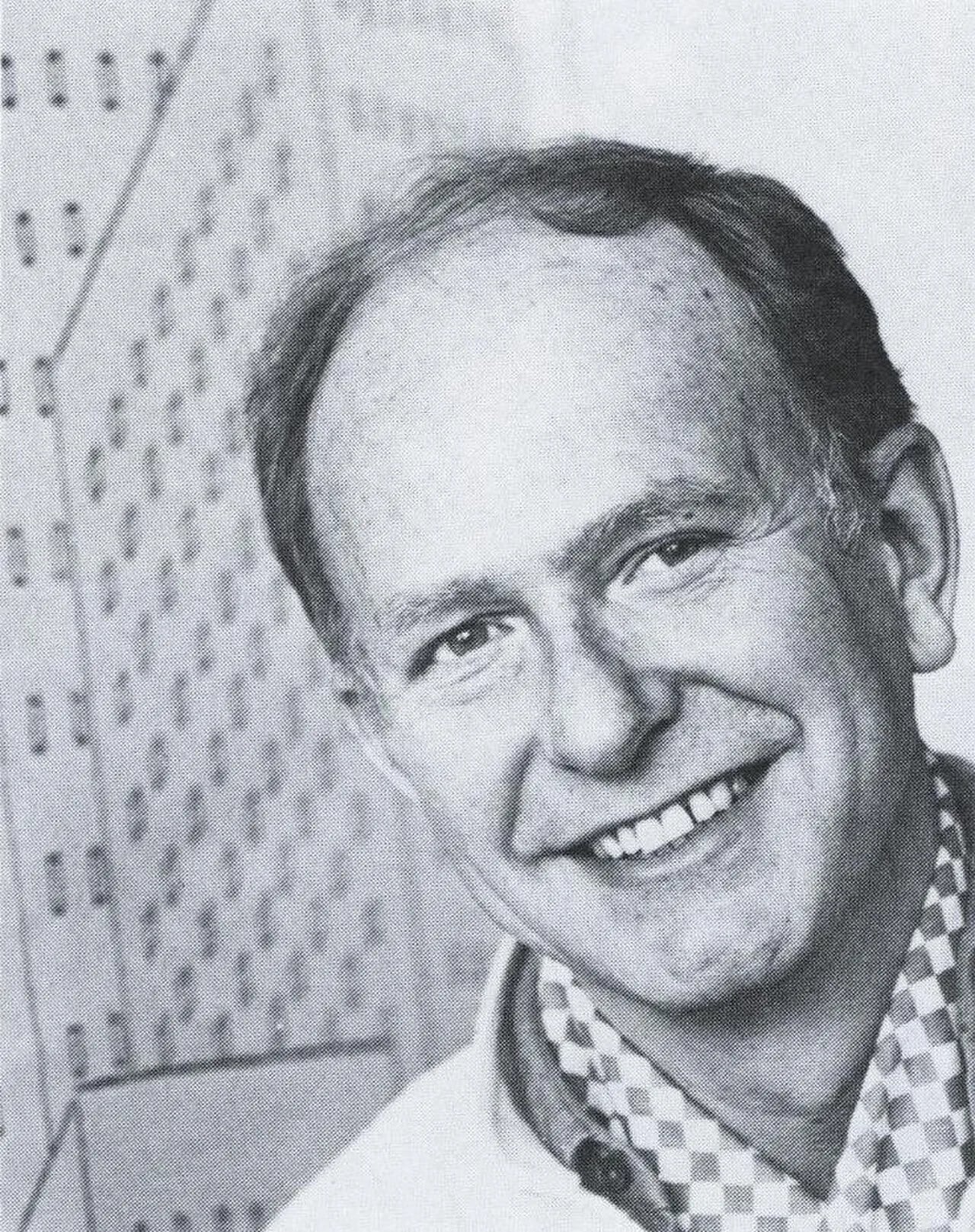 Portrait of Jack Lenor Larsen (1927–2020) – memorial page