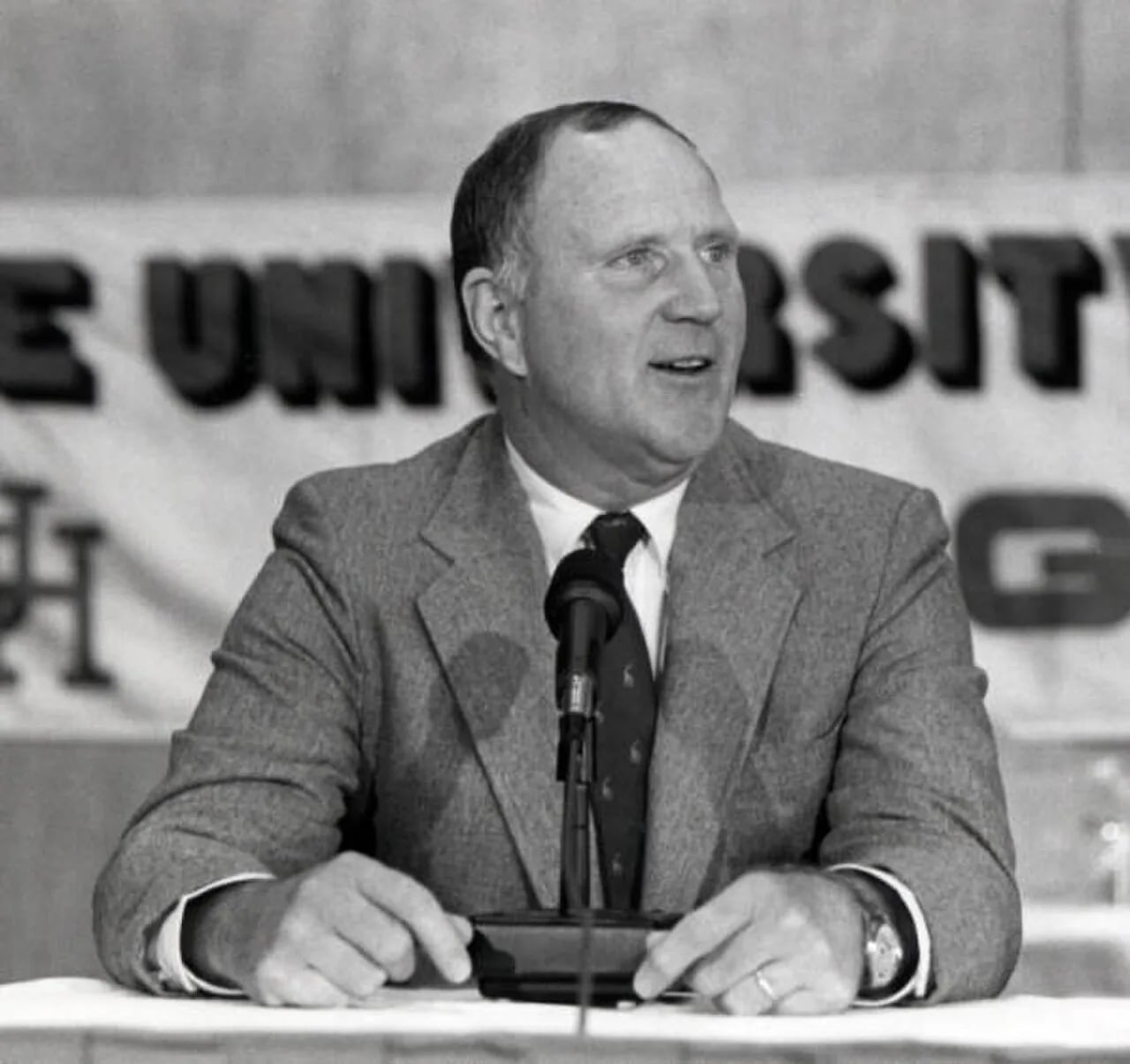Porträt von Jack Pardee (1936–2013) – Gedenkseite