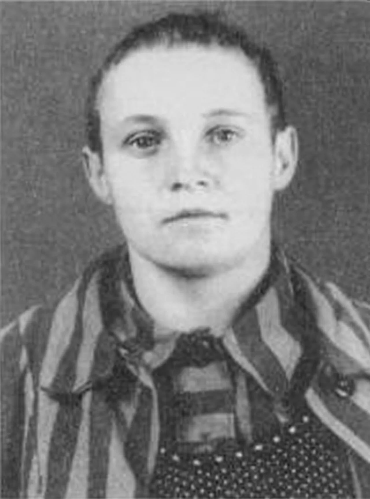 Portrait of Jadwiga Apostoł (1913–1990) – memorial page