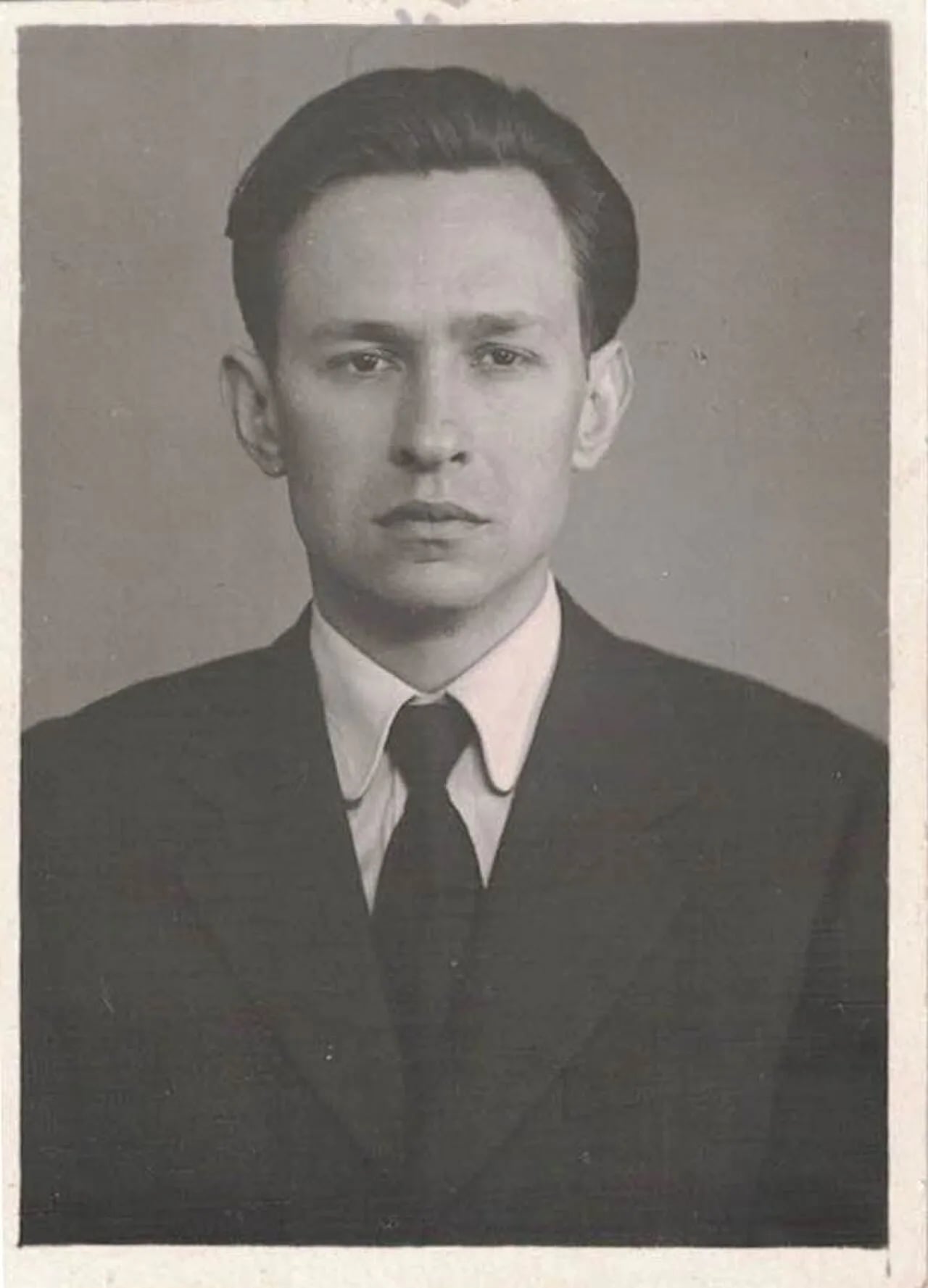 Portrait of Sergei Sergejewitsch Ikonnikow (1931–2005) – memorial page