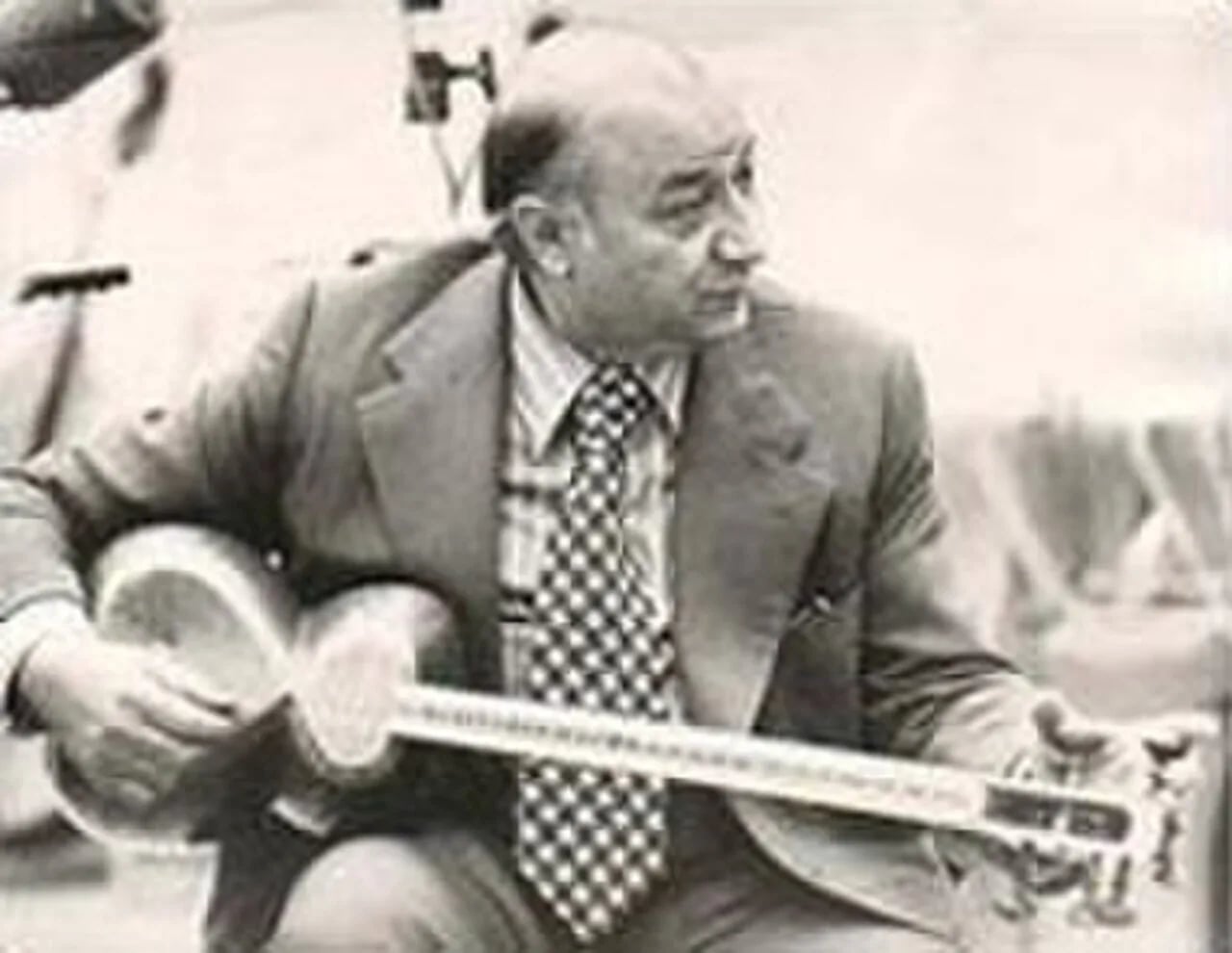 Porträt von Jalil Shahnaz (1921–2013) – Gedenkseite