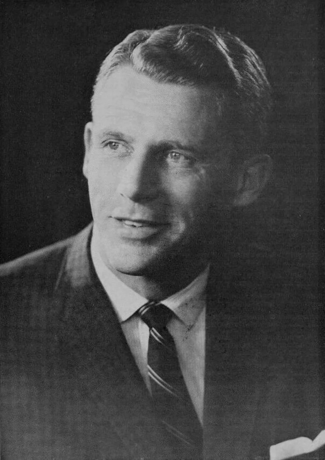Porträt von James Alexander Charles Auld (1921–1982) – Gedenkseite