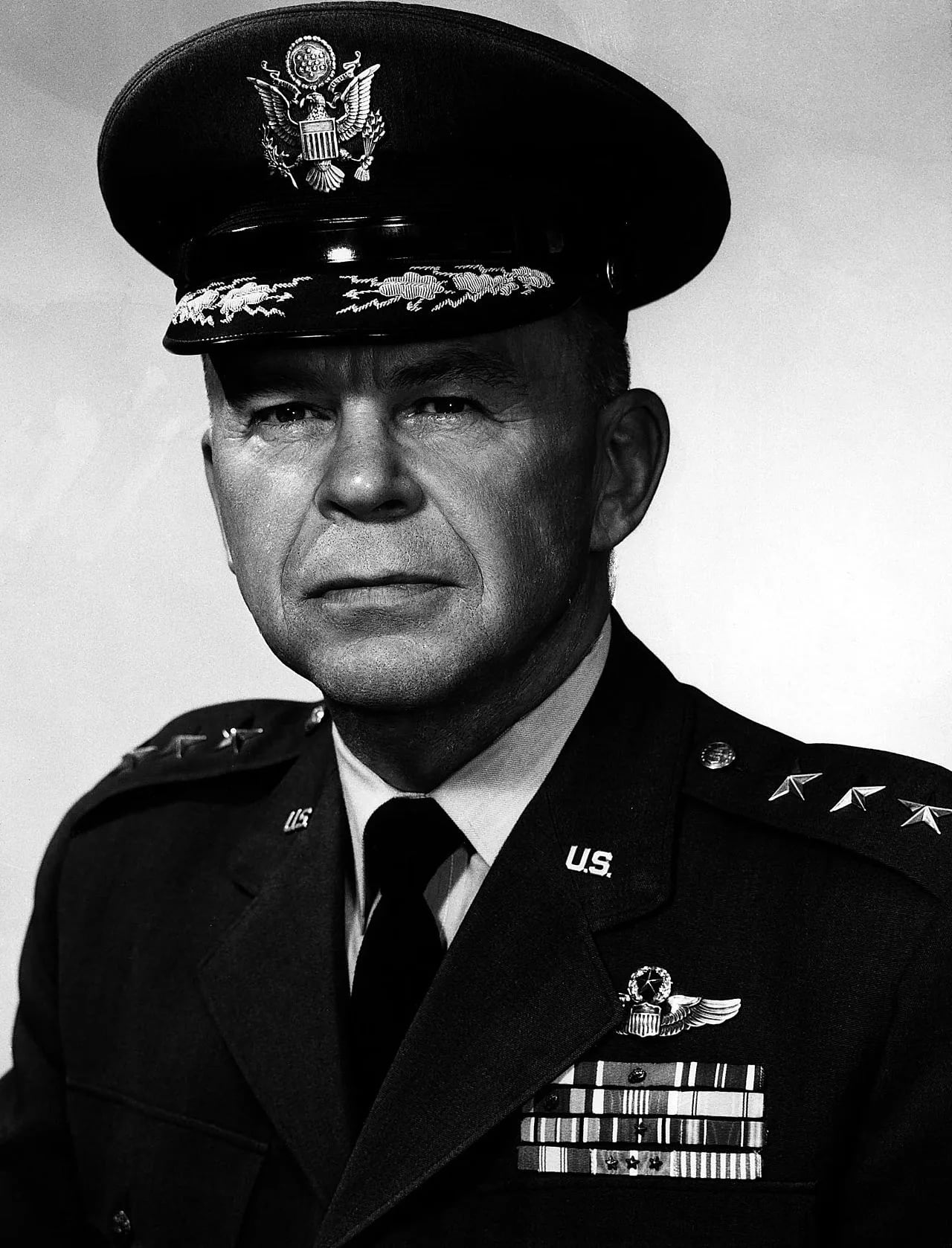 Porträt von James E. Briggs (1906–1979) – Gedenkseite