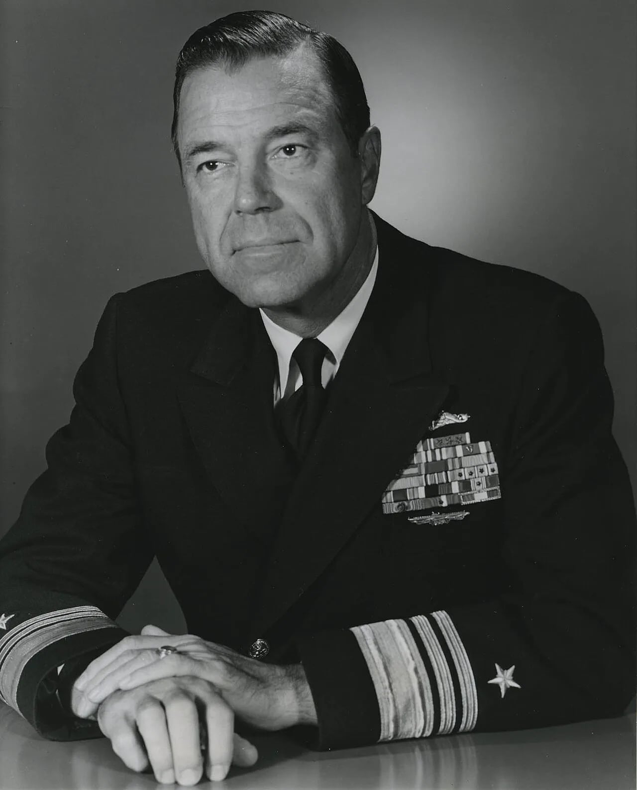 Porträt von James F. Calvert (1920–2009) – Gedenkseite