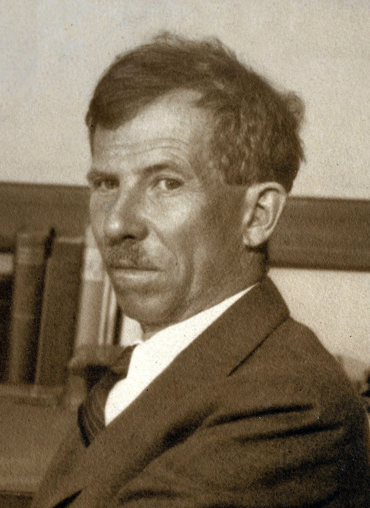 Portrait of James J. Montague (1873–1941) – memorial page