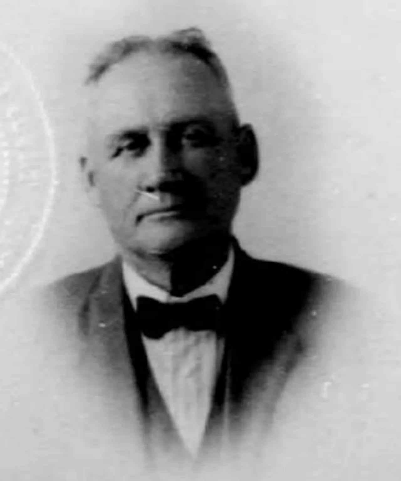 Portrait of James M. Creighton (1856–1946) – memorial page