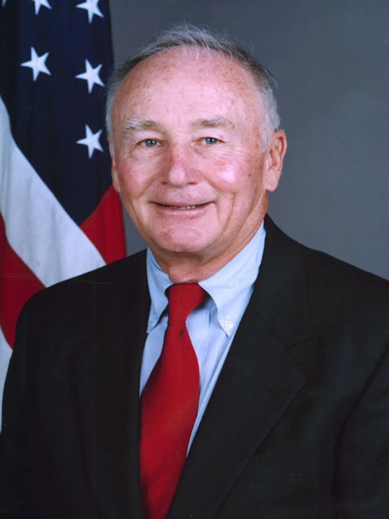 Porträt von George Herbert Walker III (1931–2020) – Gedenkseite