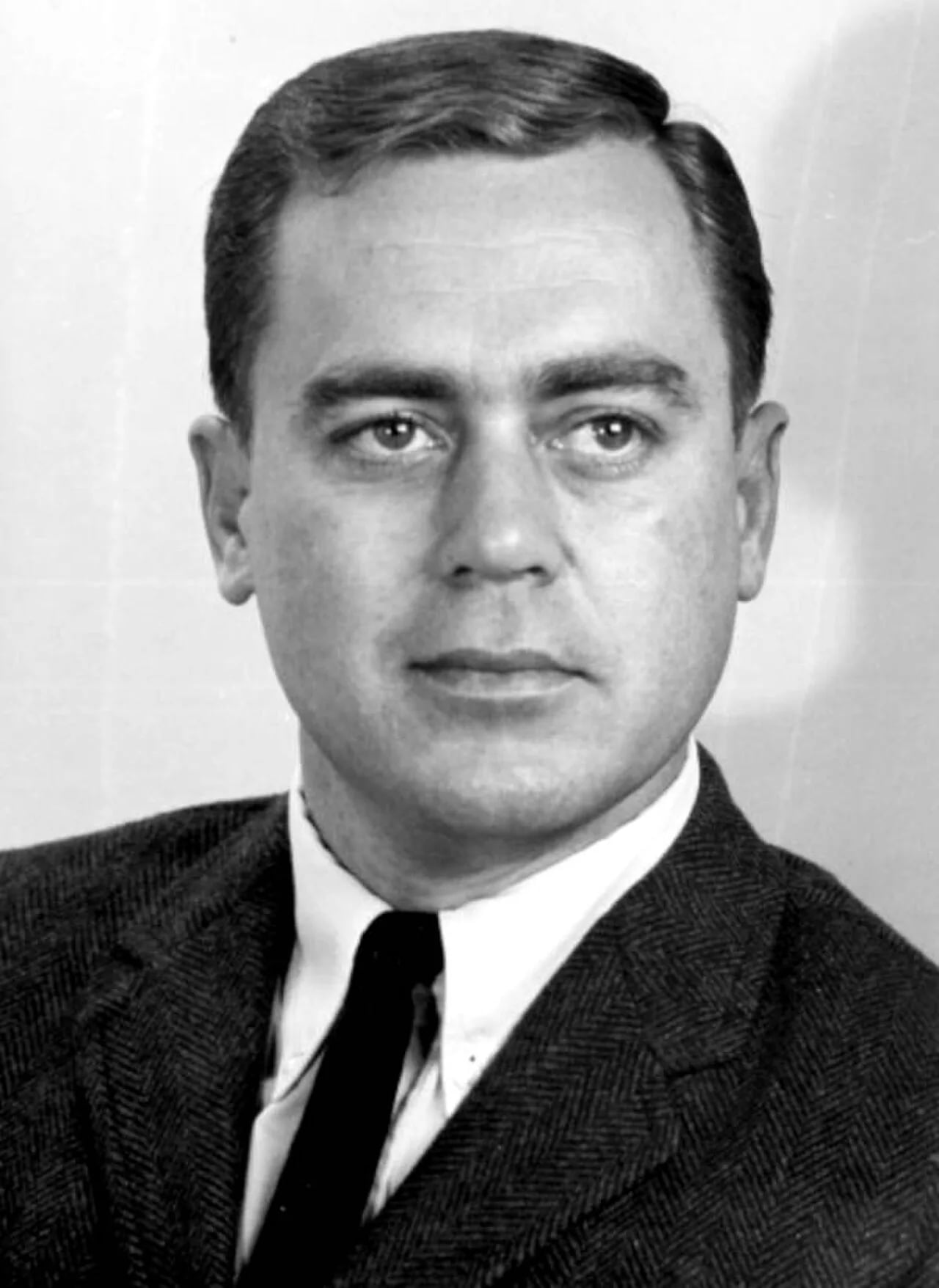 Porträt von Eugene F. Shaw (1935–2005) – Gedenkseite