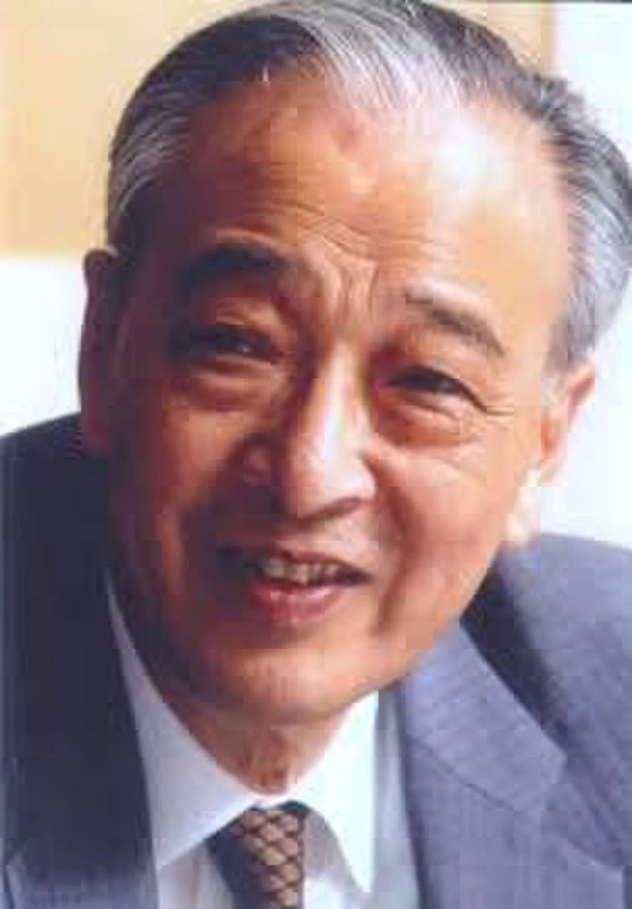 Porträt von Hisahiko Okazaki (1930–2014) – Gedenkseite
