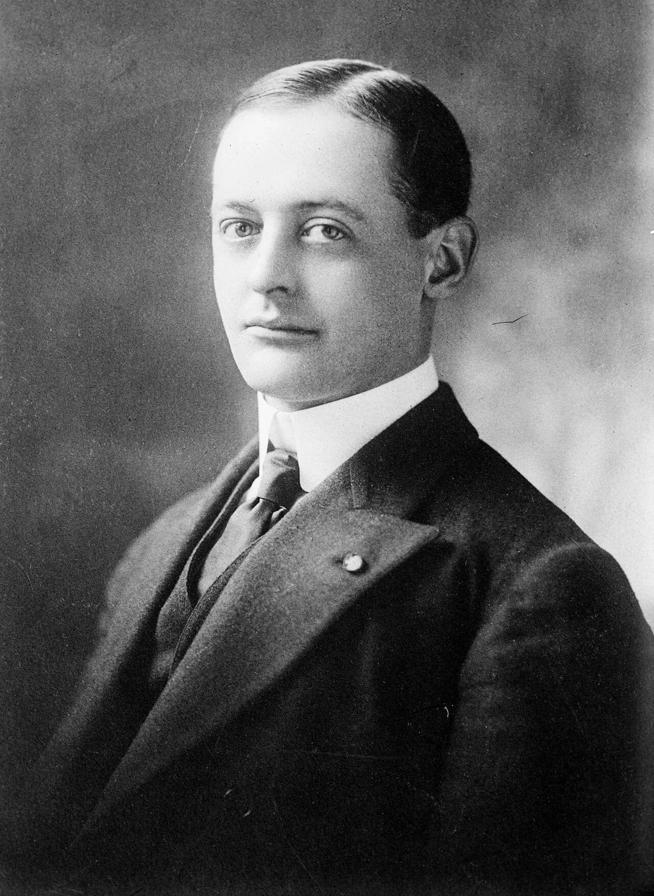 Portrait of James Wolcott Wadsworth junior (1877–1952) – memorial page