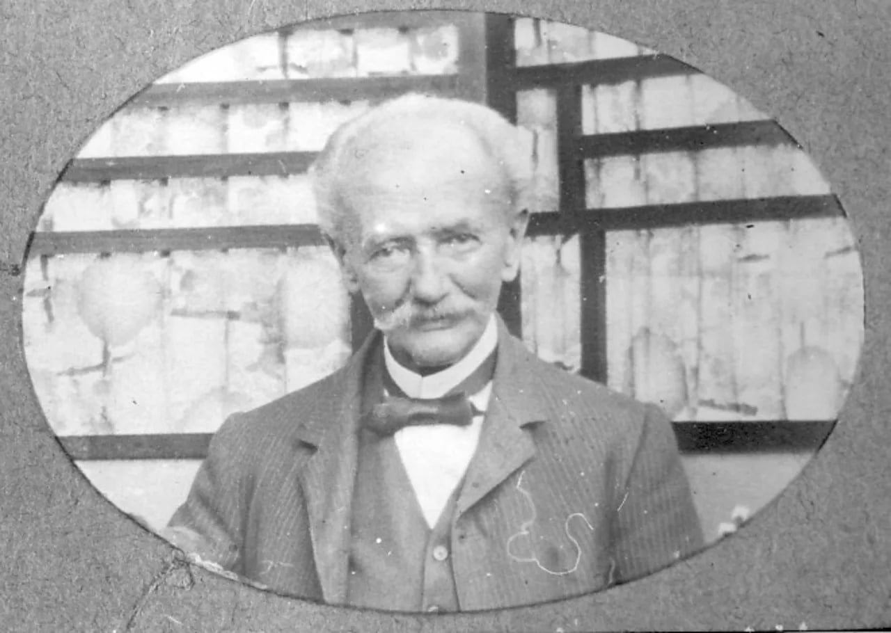Portrait of Jan Willem Spruyt (1826–1908) – memorial page