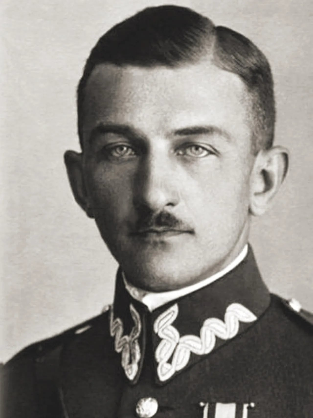 Portrait of Tadeusz Klimecki (1895–1943) – memorial page