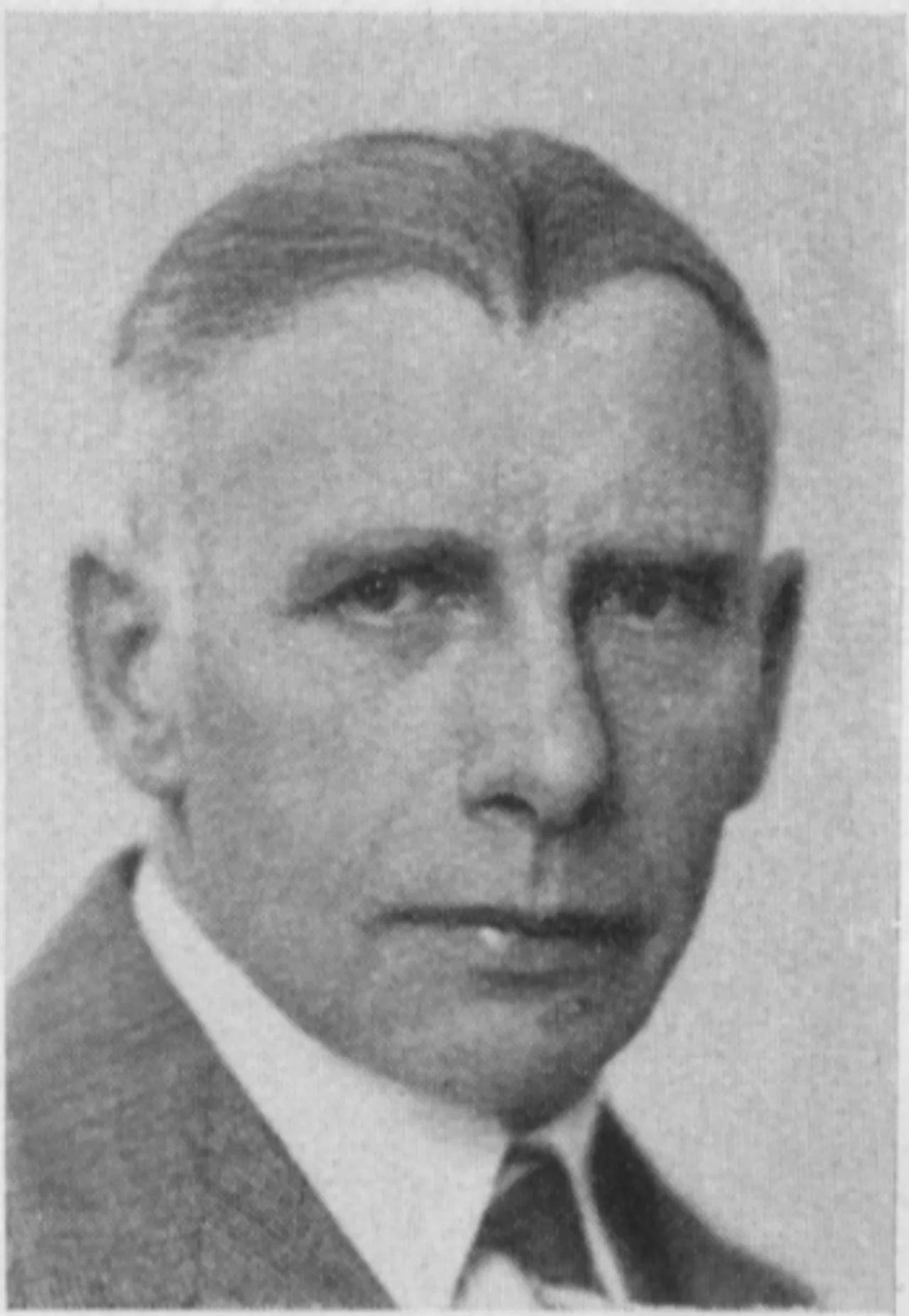 Portrait of Helmer MasOlle (1884–1969) – memorial page