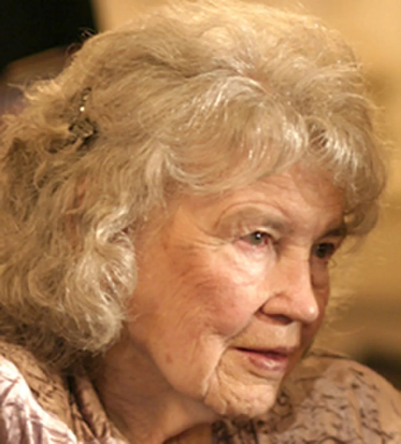Portrait of Janette Carter (1923–2006) – memorial page