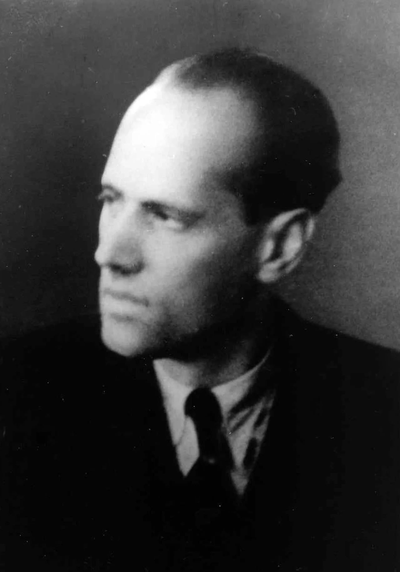 Portrait of Helmuth James Graf von Moltke (1907–1945) – memorial page