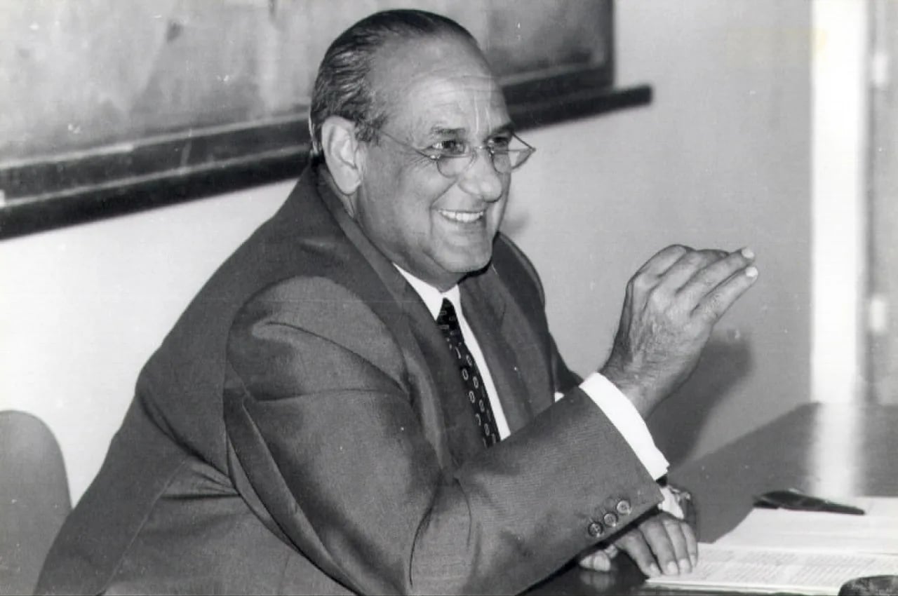 Porträt von Vicente Rodriguez Casado (1918–1990) – Gedenkseite