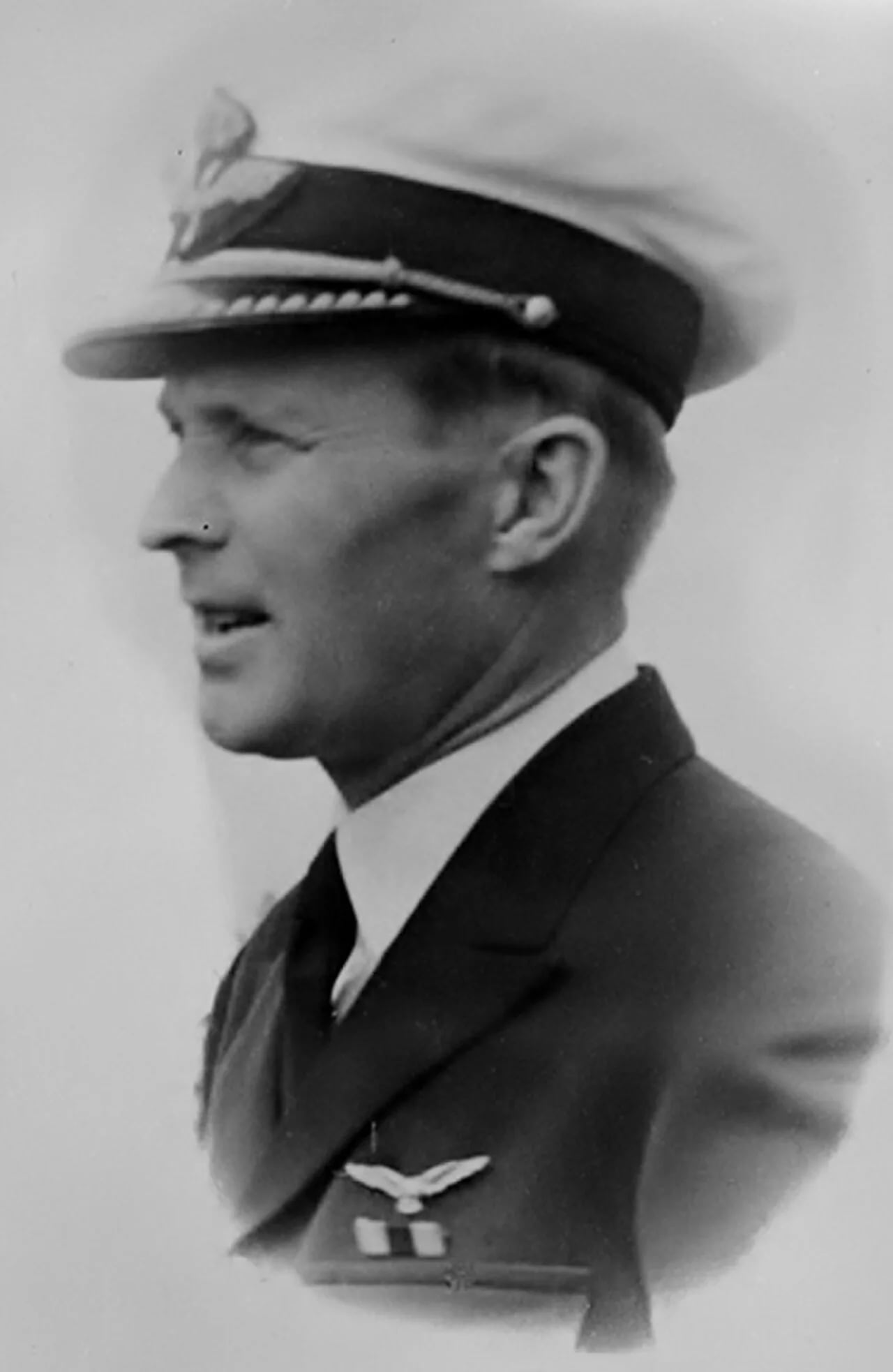 Portrait of Lennart Peyron (1909–1981) – memorial page