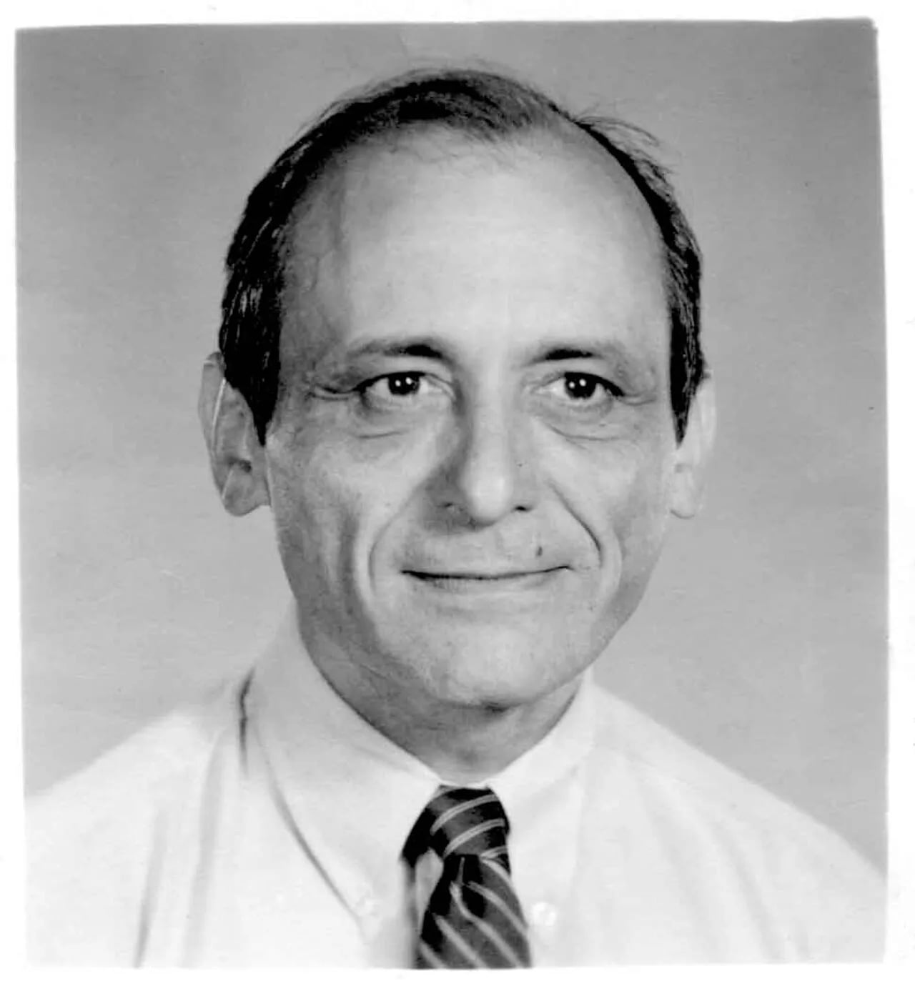 Portrait of William W. Austin (1920–2000) – memorial page