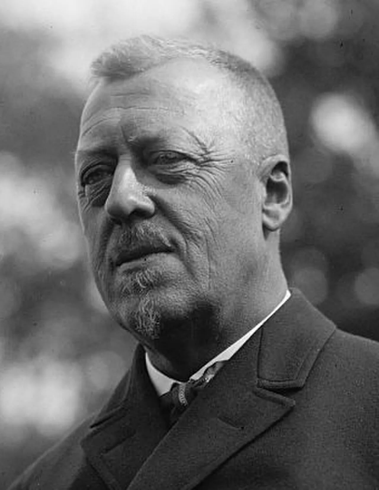 Portrait of Hugo Eckener (1868–1954) – memorial page