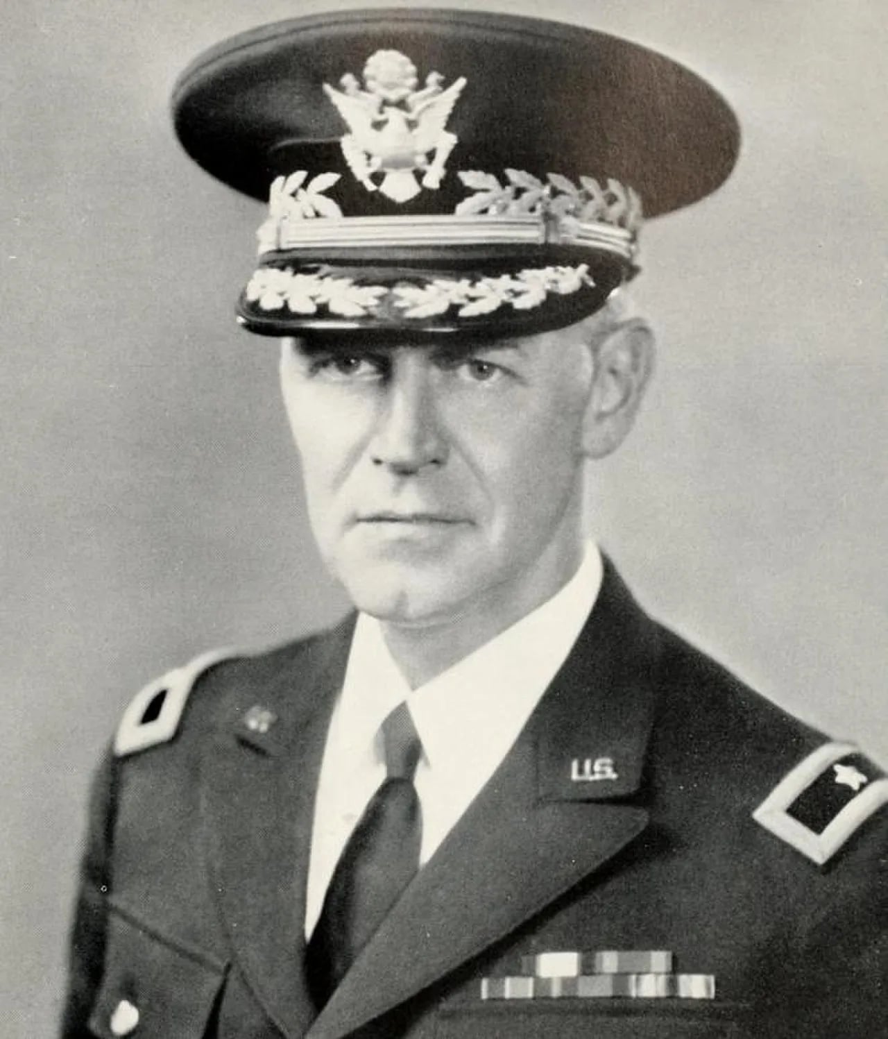 Porträt von Jay Leland Benedict (1882–1953) – Gedenkseite