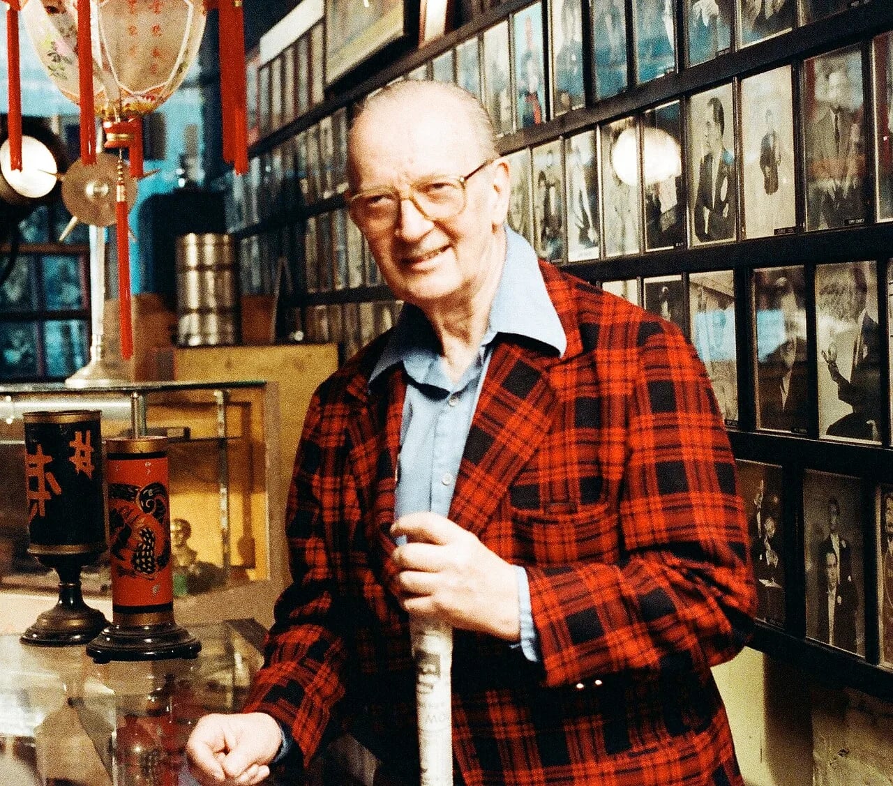 Porträt von Jay Marshall (1919–2005) – Gedenkseite