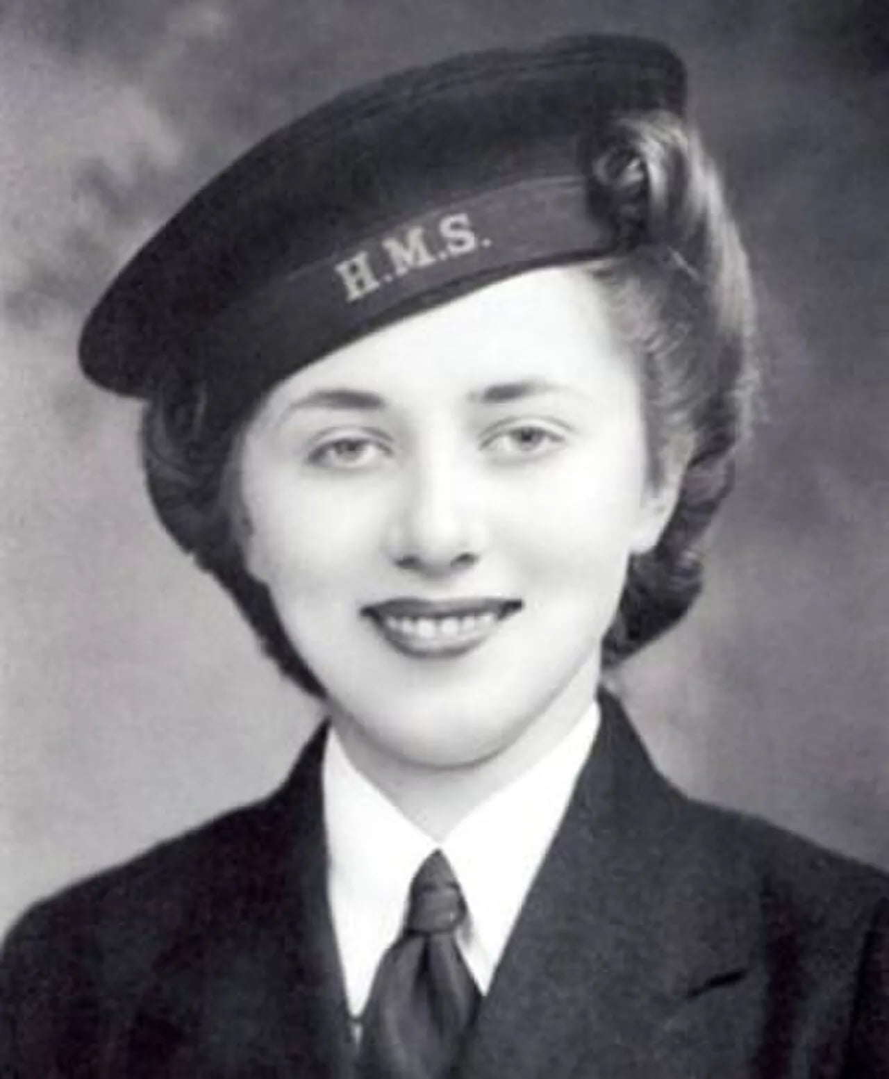 Portrait of Jean Valentine (1924–2019) – memorial page