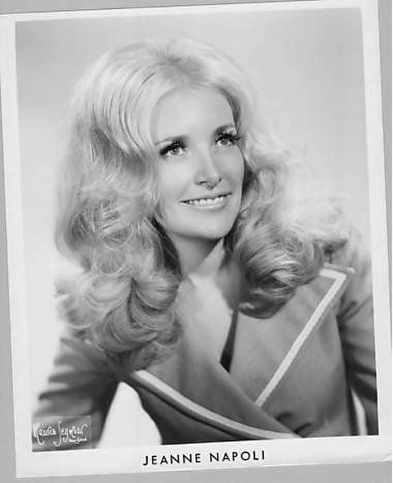 Porträt von Jeanne Napoli (1938–2010) – Gedenkseite