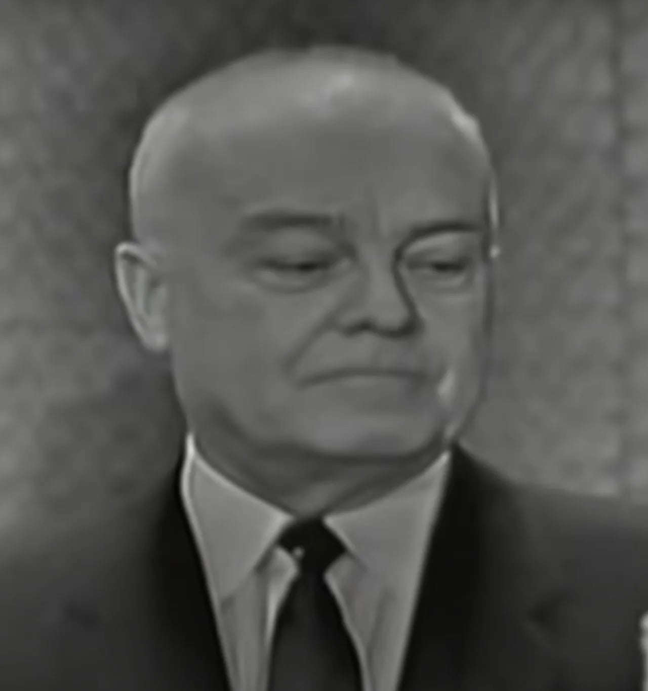 Porträt von Dana Latham (1898–1974) – Gedenkseite