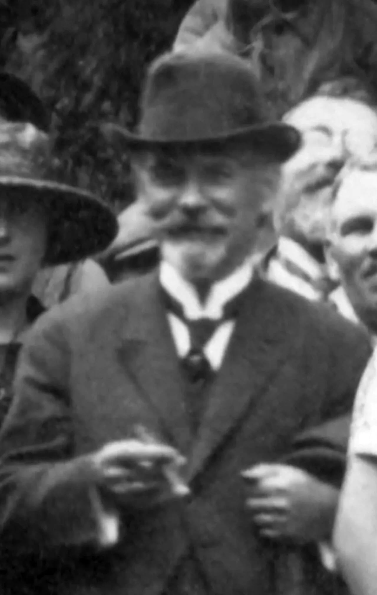 Portrait of Carlos Weiderhold (1867–1935) – memorial page