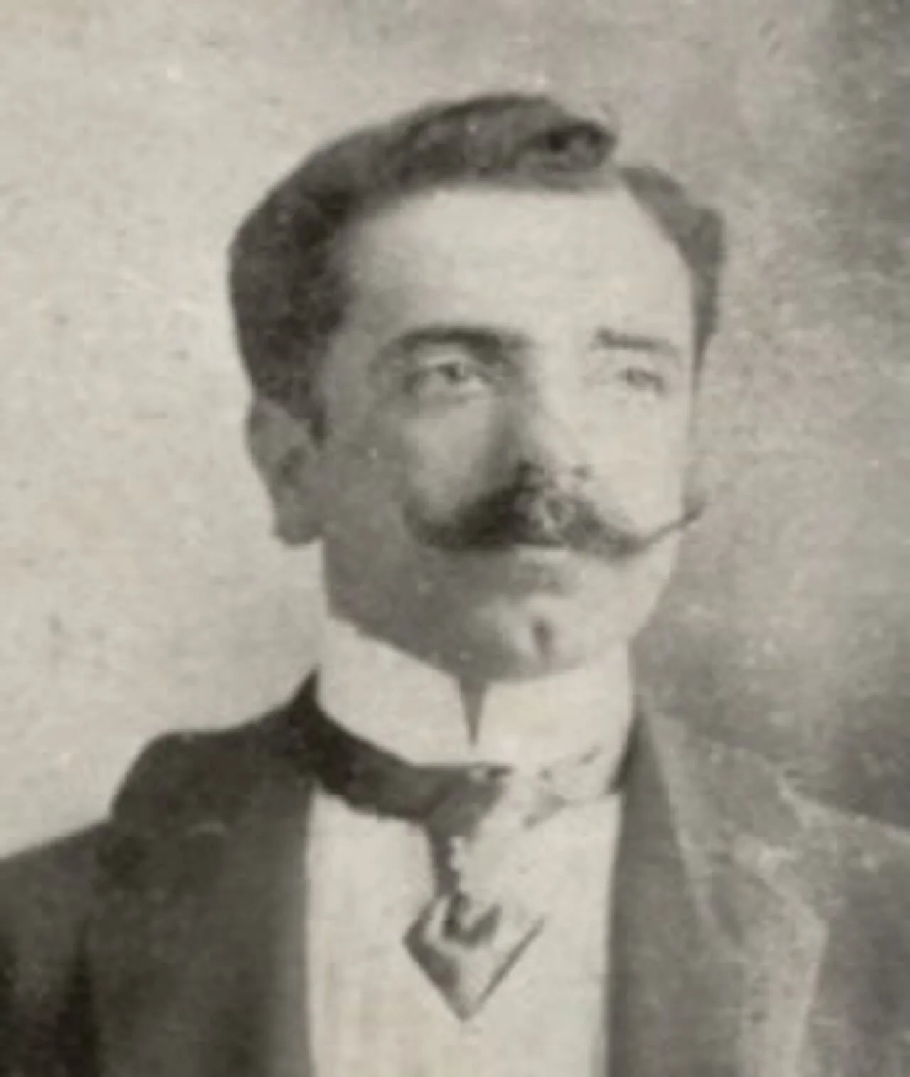 Portrait of Óscar Viel Cavero (1862–1930) – memorial page