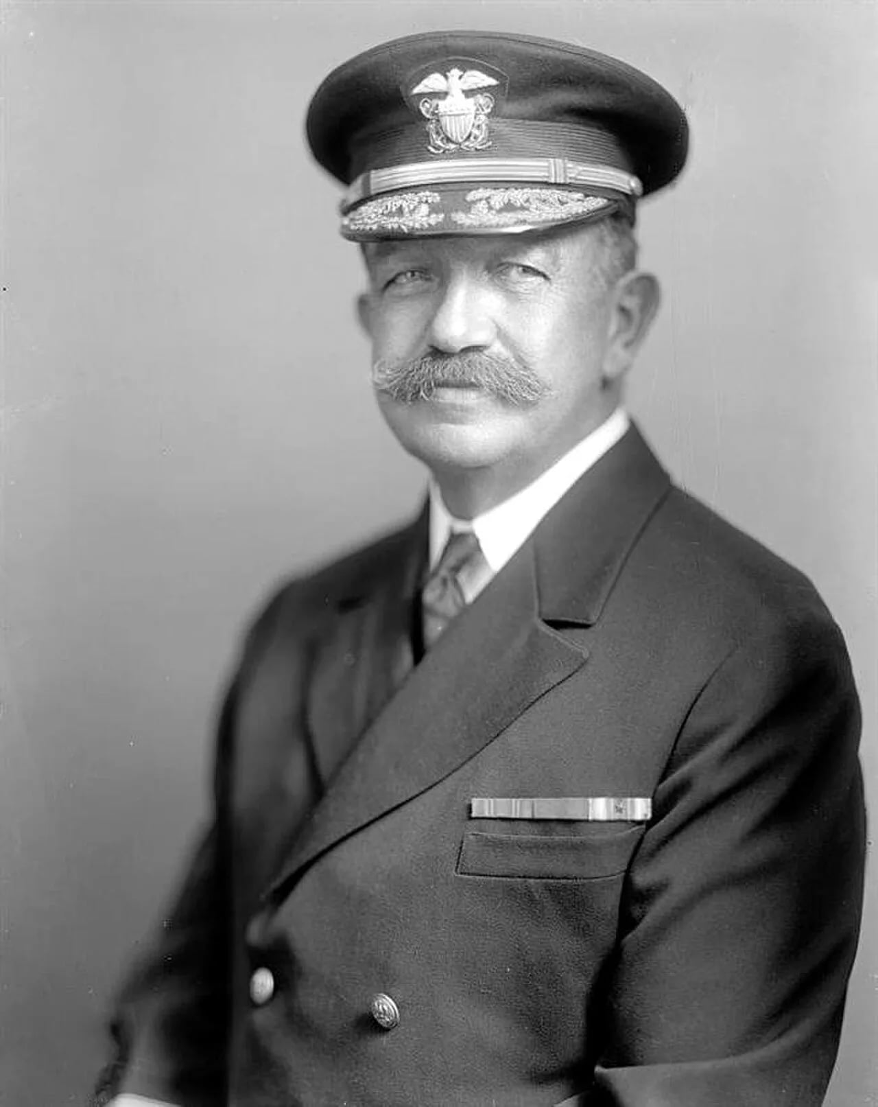 Portrait of Jehu V. Chase (1869–1937) – memorial page