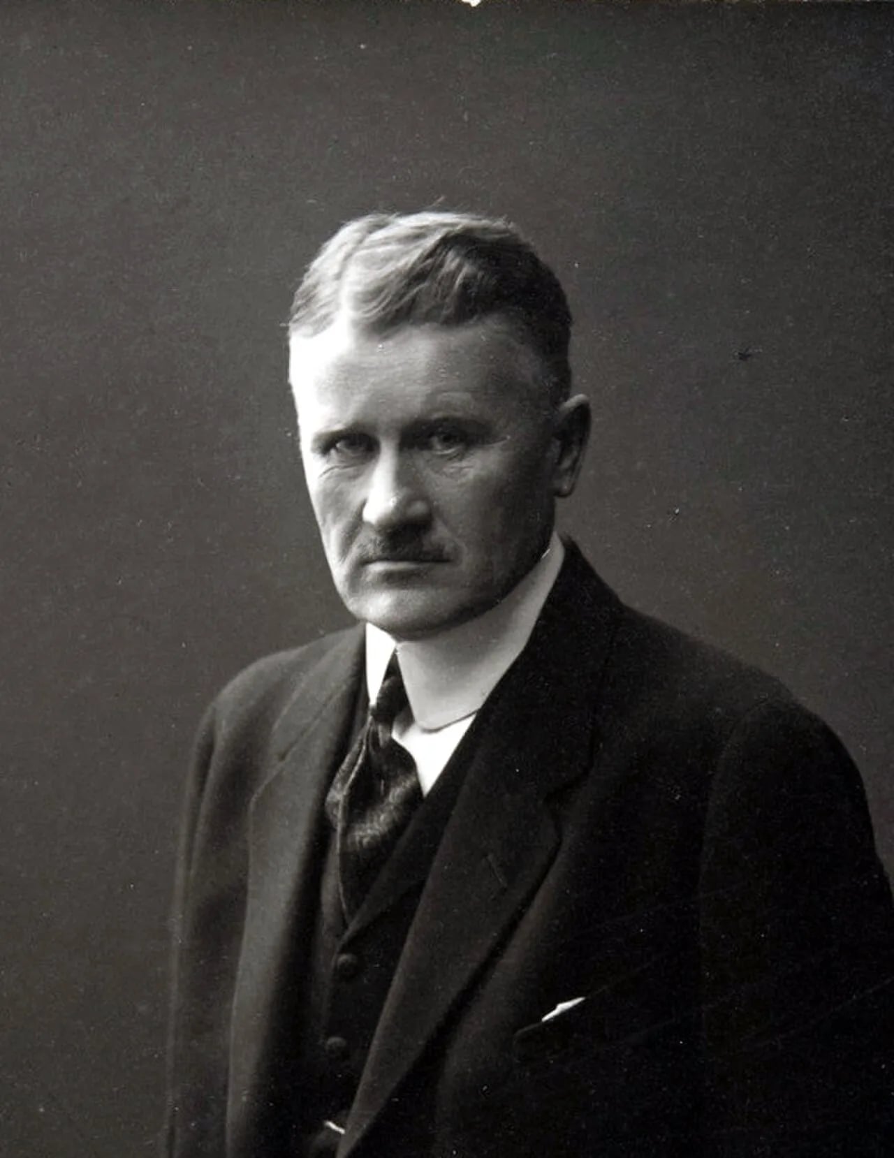 Porträt von Vilho Sjostrom (1873–1944) – Gedenkseite