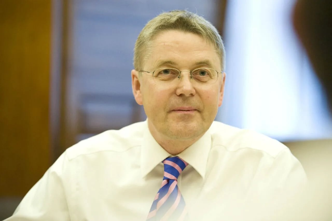Porträt von Jeremy Heywood (1961–2018) – Gedenkseite