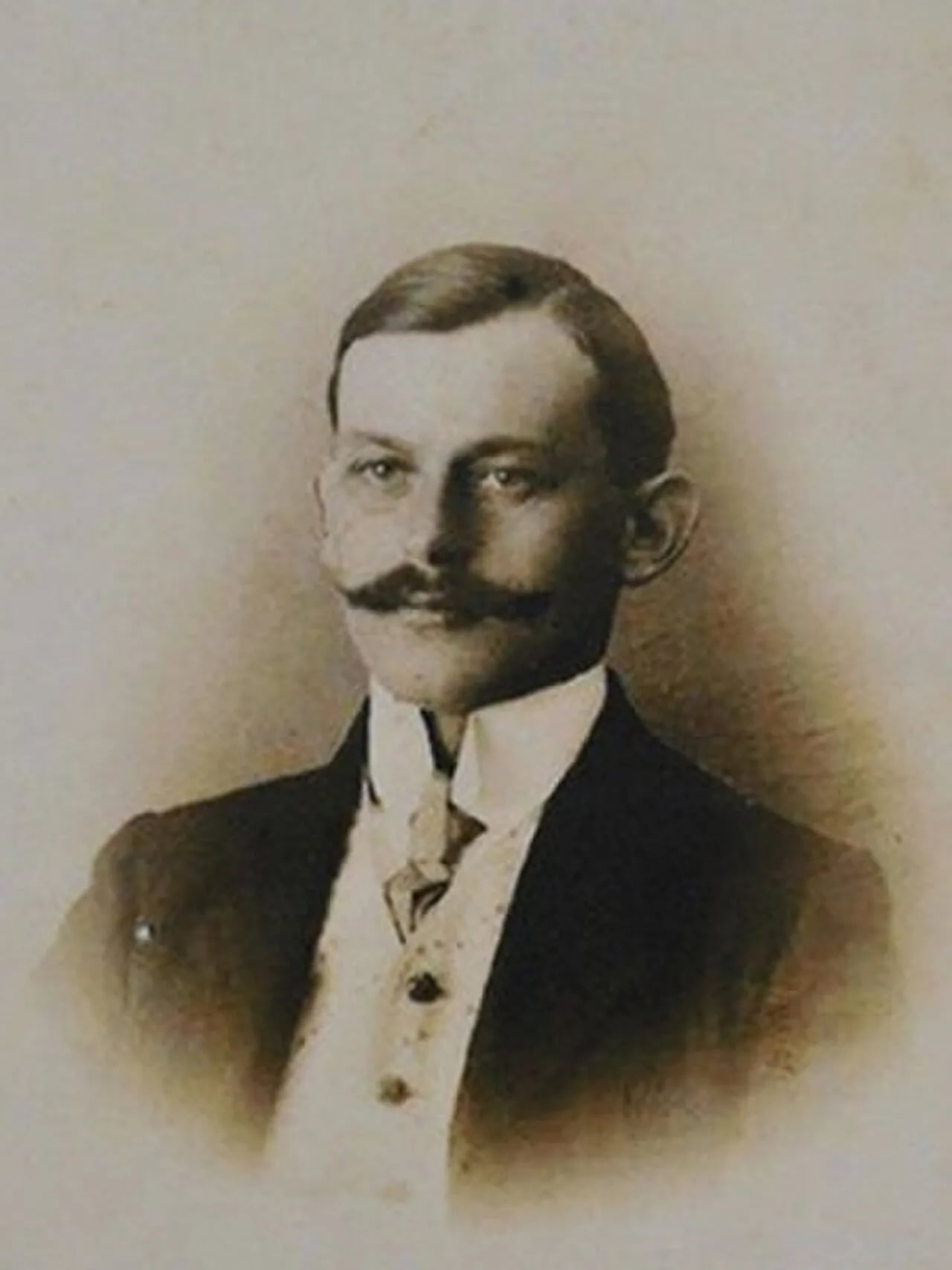 Porträt von Hermann Fischer (1884–1962) – Gedenkseite